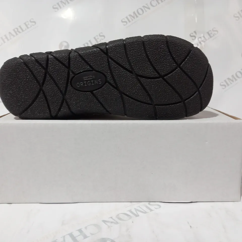 BOXED PAIR OF EARTH ORIGINS EMMALYN BEIGE BOOTIES - SIZE 5