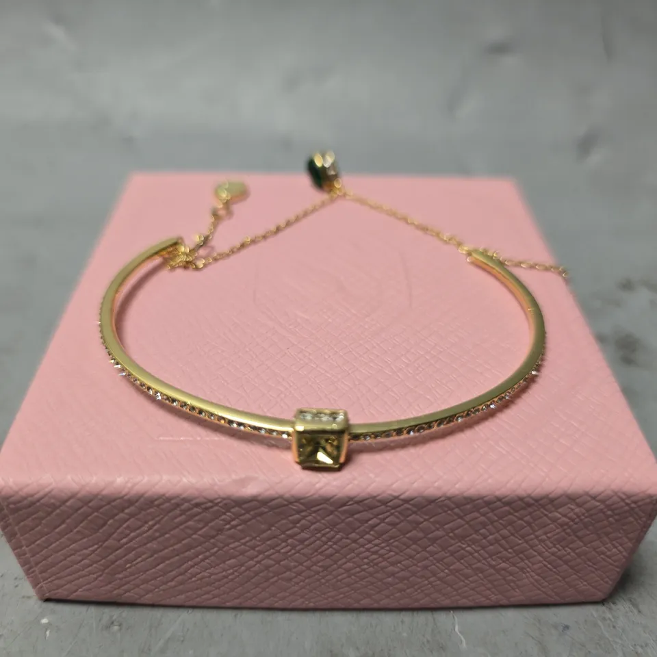 BOXED SWAROVSKI CRYSTAL BANGLE 