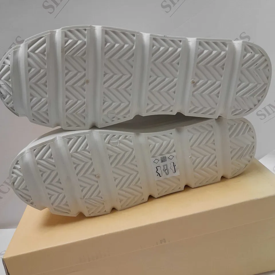 KOI YUMI LAYERED CHUNKY WHITE PU TRAINERS - SIZE 7