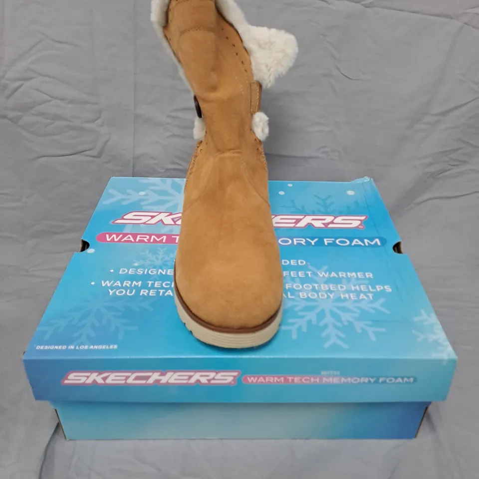 SKECHERS WOMEN'S WINTER BOOTS – BROWN SUEDE WITH WHITE FUR LINING - 7