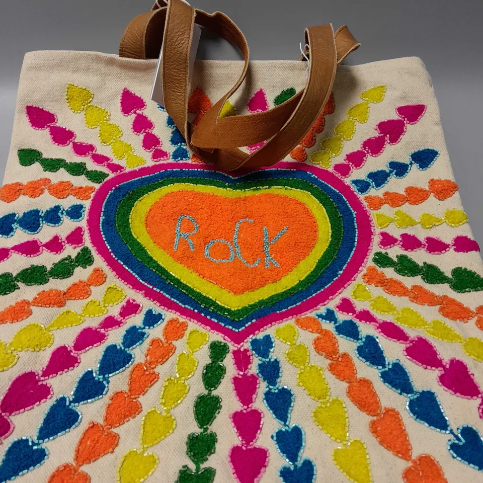 BRAND NEW BROWN PEPPER HANDBAGS COLOURFUL HEART CLUTCH