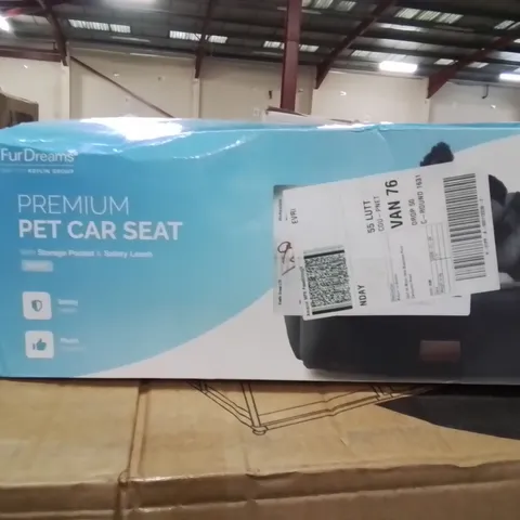 BOXED FURDREAMS PREMIUM PET CAR SEAT