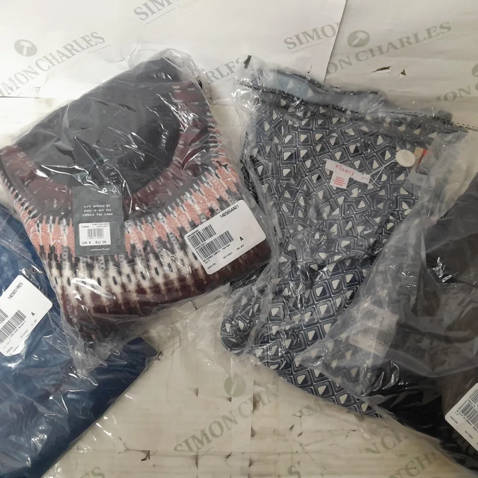 A BOX OF 10 CLOTHING ITEMS TO INCLUDE A PAIR OF BLUE JEANS A COLOURFUL JUMPER AND A BLACK AND WHITE DRESS ETC.