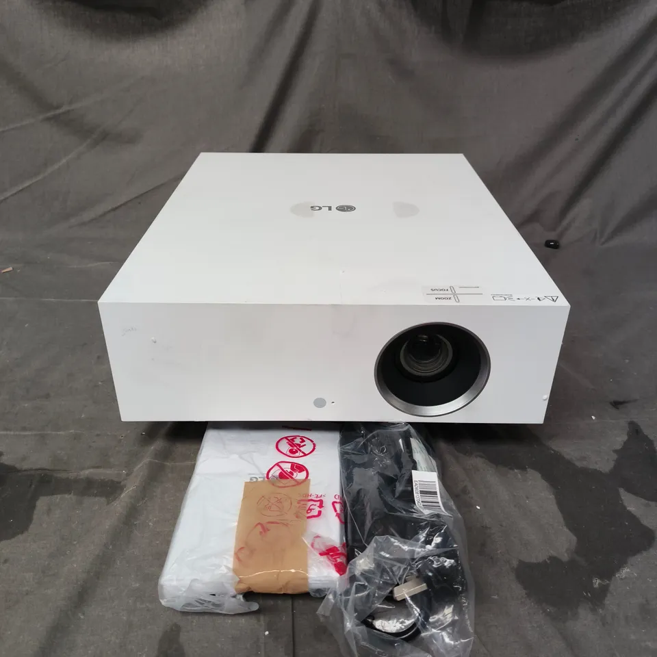 BOXED LG CINE BEAM LASER 4K PROJECTOR 