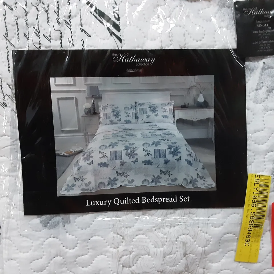 ALAPAHA WORDS WORTH BEDSPREAD AND SET 