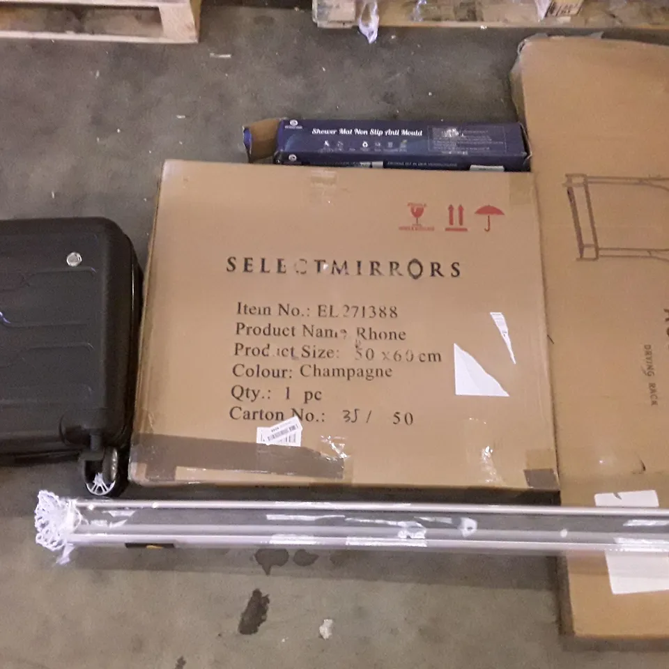 PALLET OF ASSORTED PRODUCTS INCLUDING ACCSTORE DRYING RACK, SHOWER MAT NON SLIP ANTI MOULD, SELECT MIRRORS, CABIN SUITCASE, TAIYUHOMES VENETIAN BLINDS 