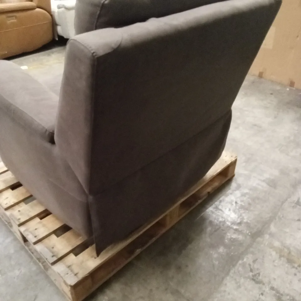 QUALITY DESIGNER POWER RECLINER ARMCHAIR