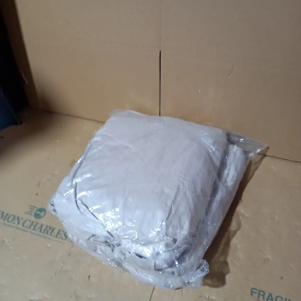 K BY KELLY HOPPEN 100% COTTON 6 PIECE CRISS CROSS DUVET SET - DOUBLE