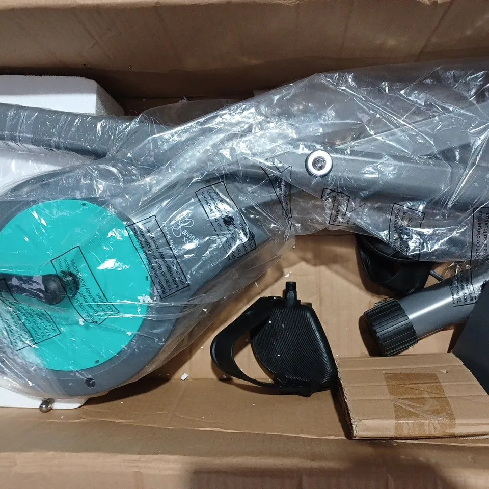 DAVINA FITNESS FOLDING MAGNETIC EXERCISE BIKE - MINT - COLLECTION ONLY