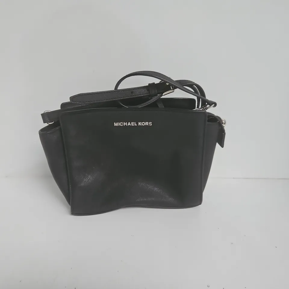 MICHAEL KORS BLACK HANDBAG
