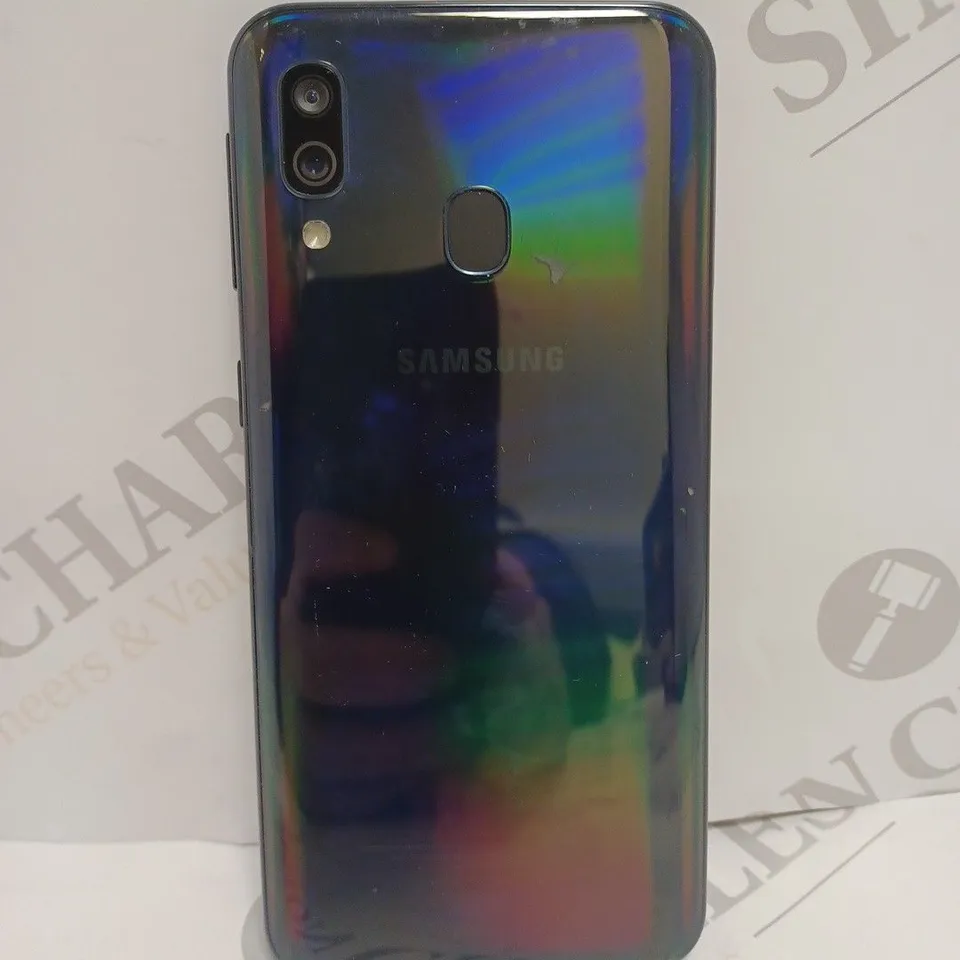 SAMSUNG GALAXY A40 SMARTPHONE 