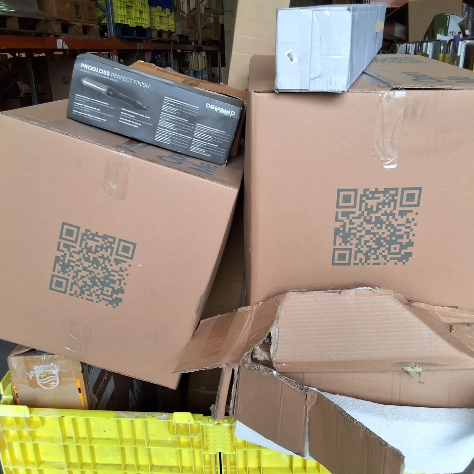 PALLET OF APPROXIMATELY 30 ASSORTED ITEMS INCLUDING REVAMP PRO GLOSS PERFECT FINISH BRUSH  , FRUITY TEABAGS AND  FLAT PACK TV UNIT 