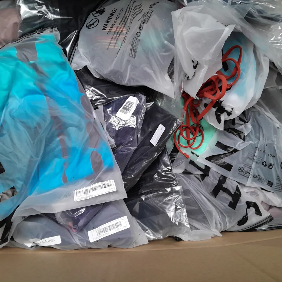 BOX OF APPROXIMATELY 25 ASSORTED CLOTHING ITEMS TO INCLUDE - CARDIGAN , T-SHIRT , BIKINI TOP ETC