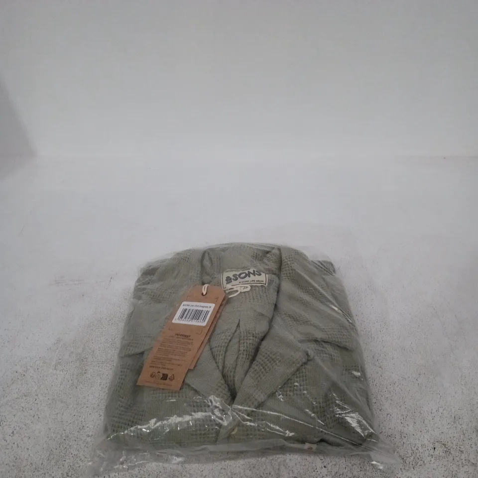 &SONS TRADING JOEL SHIRT SEAGRASS MEDIUM TAGGED