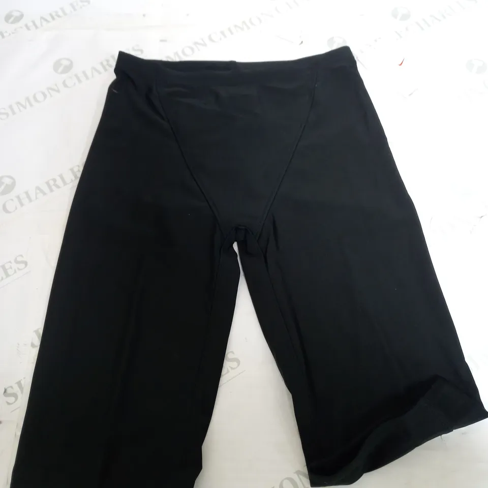 NIKE BLACK DRI FIT SHORTS - LARGE