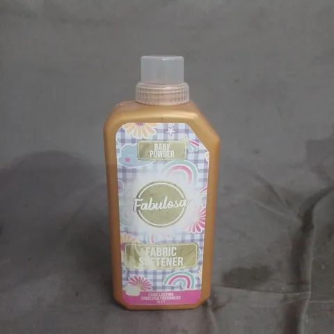 APPROXIMATELY 15 ASSORTED HOUSEHOLD LIQUIDS INCLUDING FABRIC SOFTENER , KILROCK GROUT CLEANER AND MULTI SURFACE CLEANER