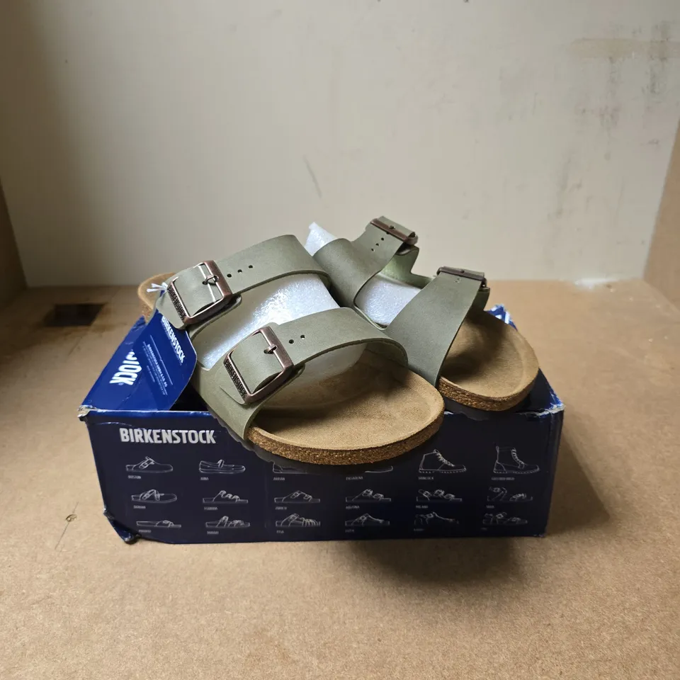 BIRKENSTOCK ARIZONA SANDALS – UK 6