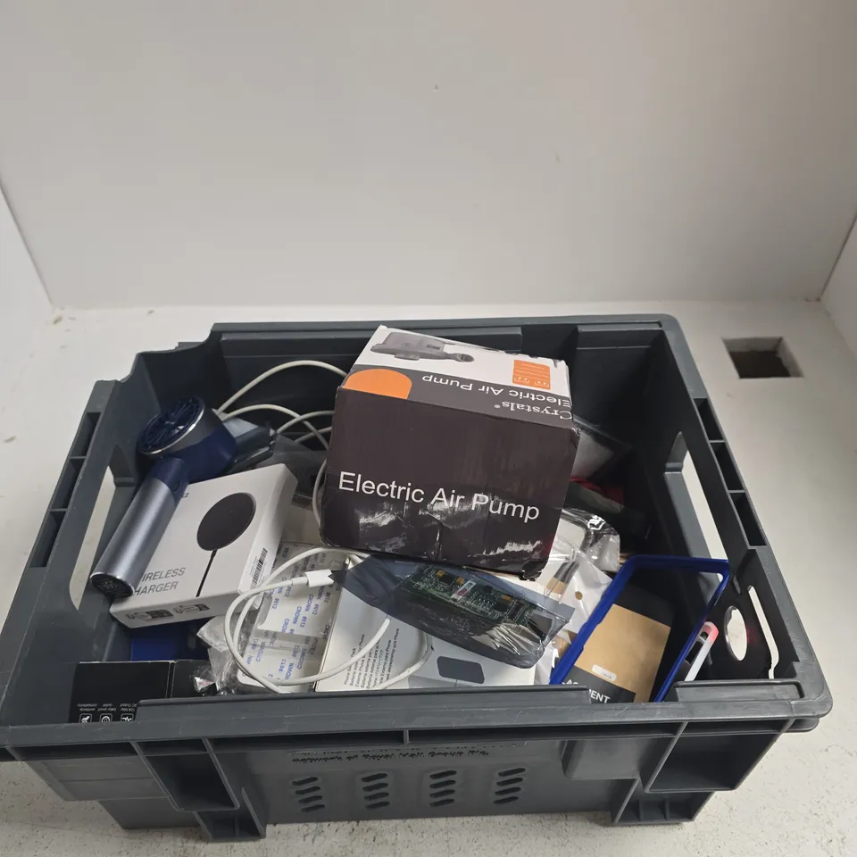 TOTE OF APPROXIMATELY 15 ASSORTED ITEMS INCLUDING CRYSTALS ELECTRIC AIR PUMP, A PLASTIC PHONE CASE AND A SAMSUNG GALAXY SMART TAG2