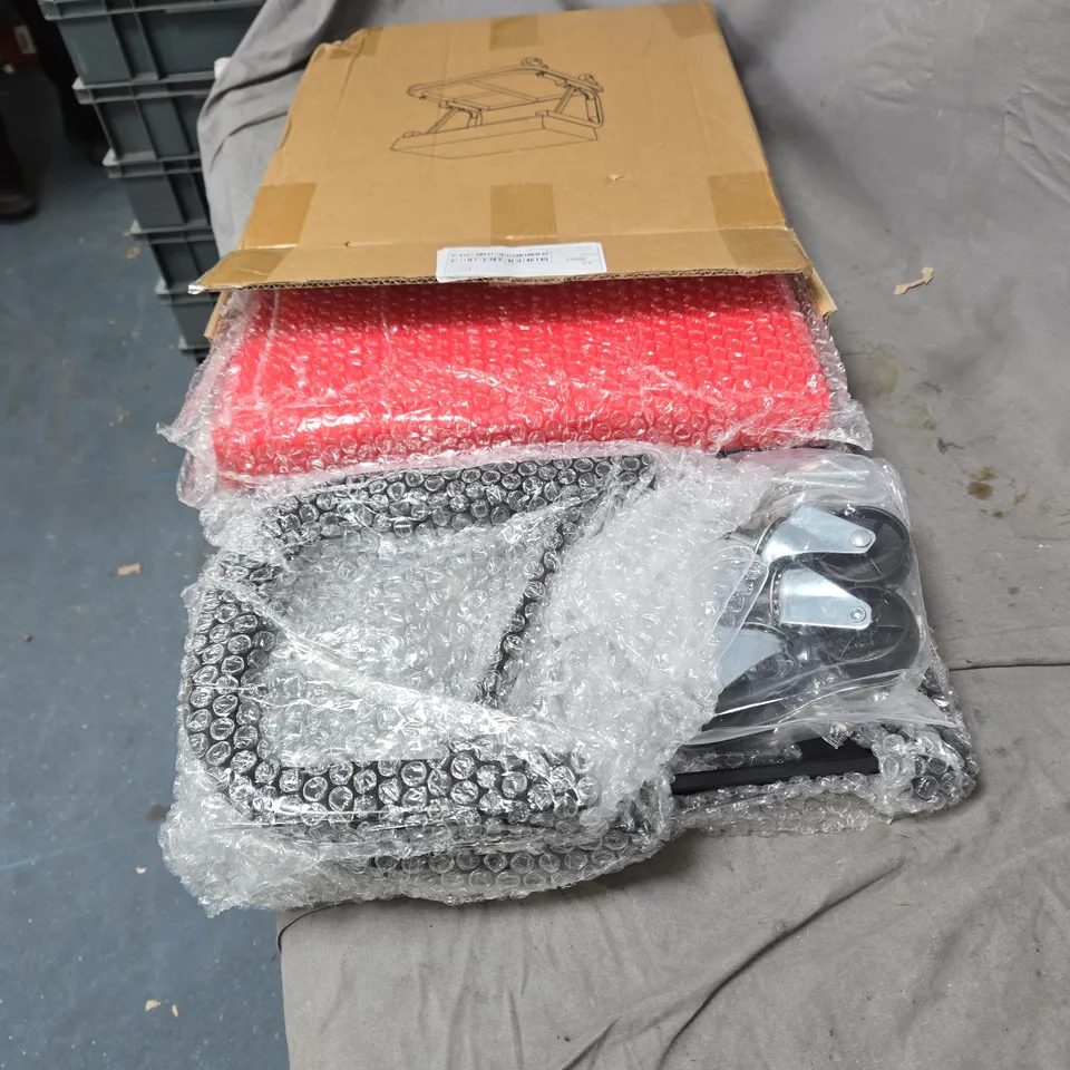 SQUARE STOOL ON CASTERS – BOXED