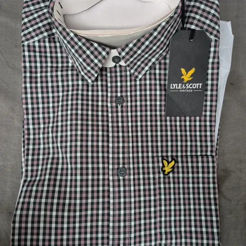 LYLE & SCOTT CHECKED GINGHAM SHIRT IN TEAL/MOUNTAIN THISTLE SIZE SMALL