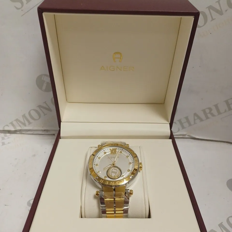 BOXED AIGNER GENTS VIGEVANO SWISS MADE WATCH WITH STAINLESS STEEL BRACELET - 5 ATM. 