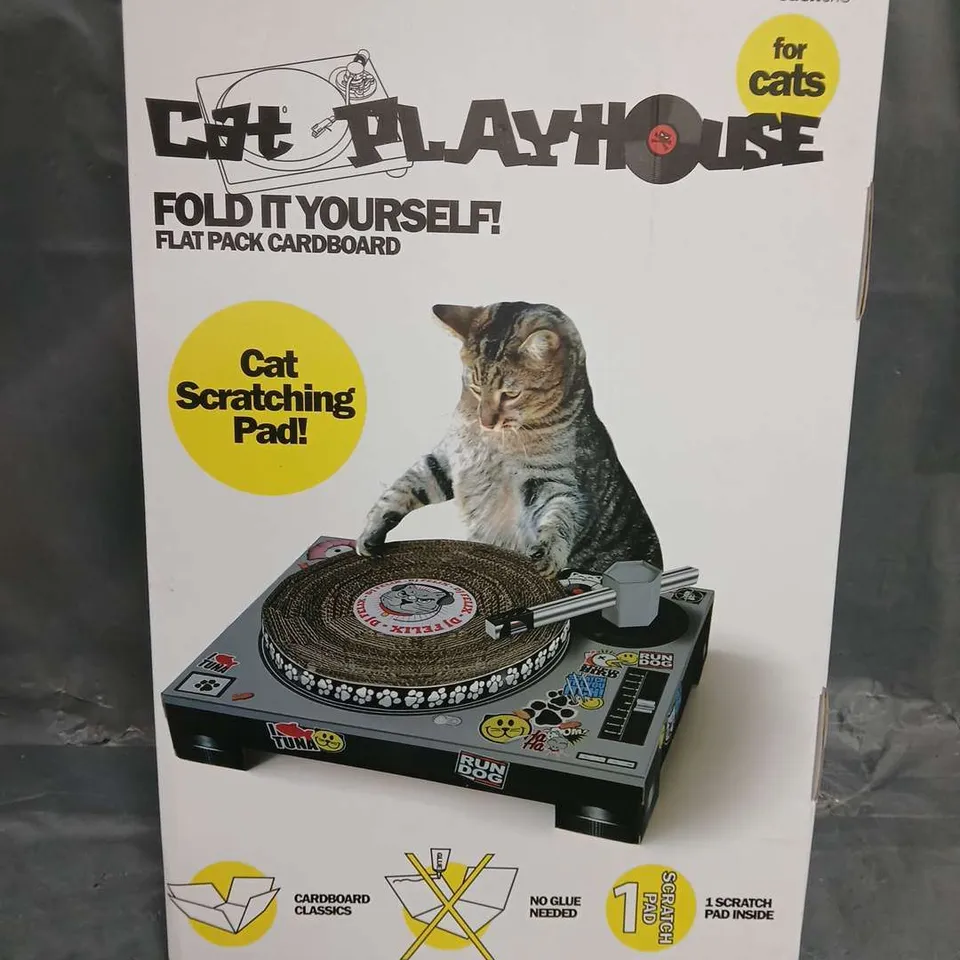 BOXED CAT PLAYHOUSE CAT SCRATCHING PAD