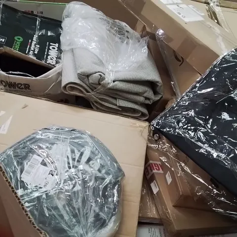 PALLET OF ASSORTED HOUSEHOLD GOODS AND PRODUCTS TO INCLUDE;AREA RUG,RETRACTABLE SAFETY GATE,PHOTO FRAMES