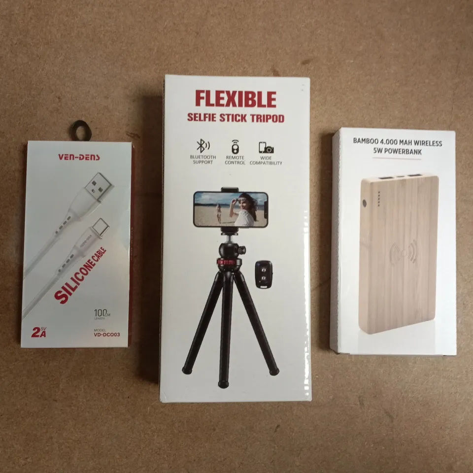 APPROXIMATELY 10 ASSORTED HOUSEHOLD ITEMS TO INCLUDE POWER BANK, SELFIE STICK TRIPOD, ETC