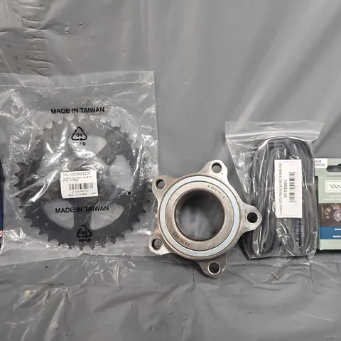 TOTE OF APPROXIMATELY 10 ASSORTED VEHICLE ITEMS TO INCLUDE - CAR POWERED FRAGRANCE REFILL , GLOW PLUG ETC