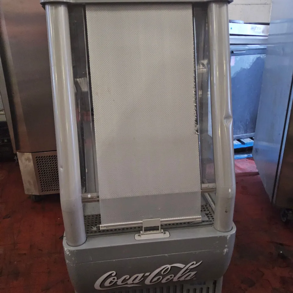 FRIGOGLASS EASYREACH EXPRESS REFRIGERATED SELF SERVE COCA-COLA DISPLAY