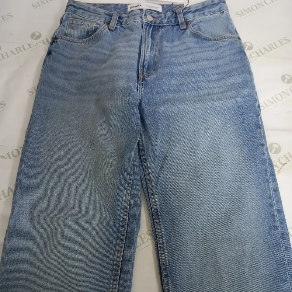 BERSHKA STRAIGHT LEG DENIM JEANS - EUR 38