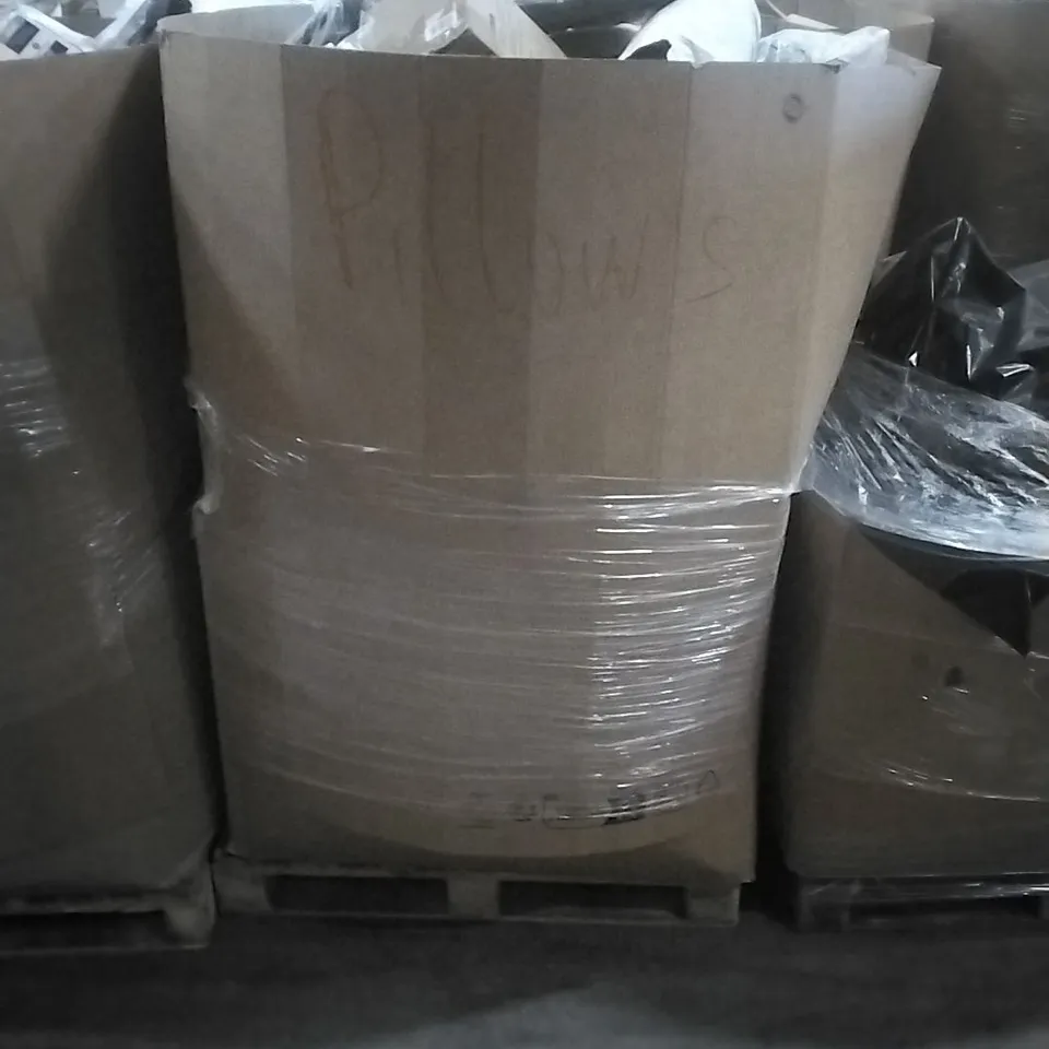 A PALLET CONTAINING A LARGE QUANTITY OF PILLOWS WHICH INCLUDE; MEMORY FOAM, CUSHIONS ETC
