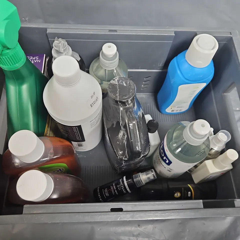 BOX OF ASSORTED HOME AND ACCESSORIES ITEMS TO INCLUDE - ZOFLORA - EPOXY RESIN - COLLECTION ONLY 