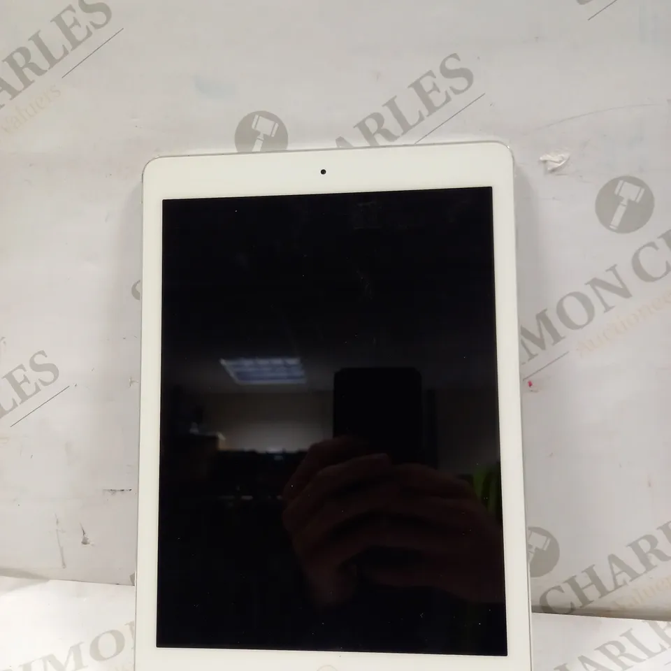 APPLE A1474 IPAD AIR 