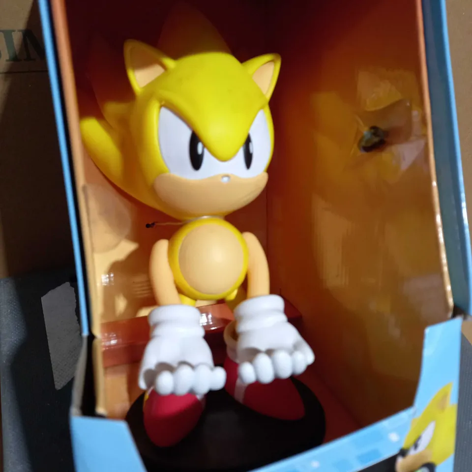 SONIC THE HEDGEHOG SUPER SONIC PHONE AND CONTROLLER HOLDER
