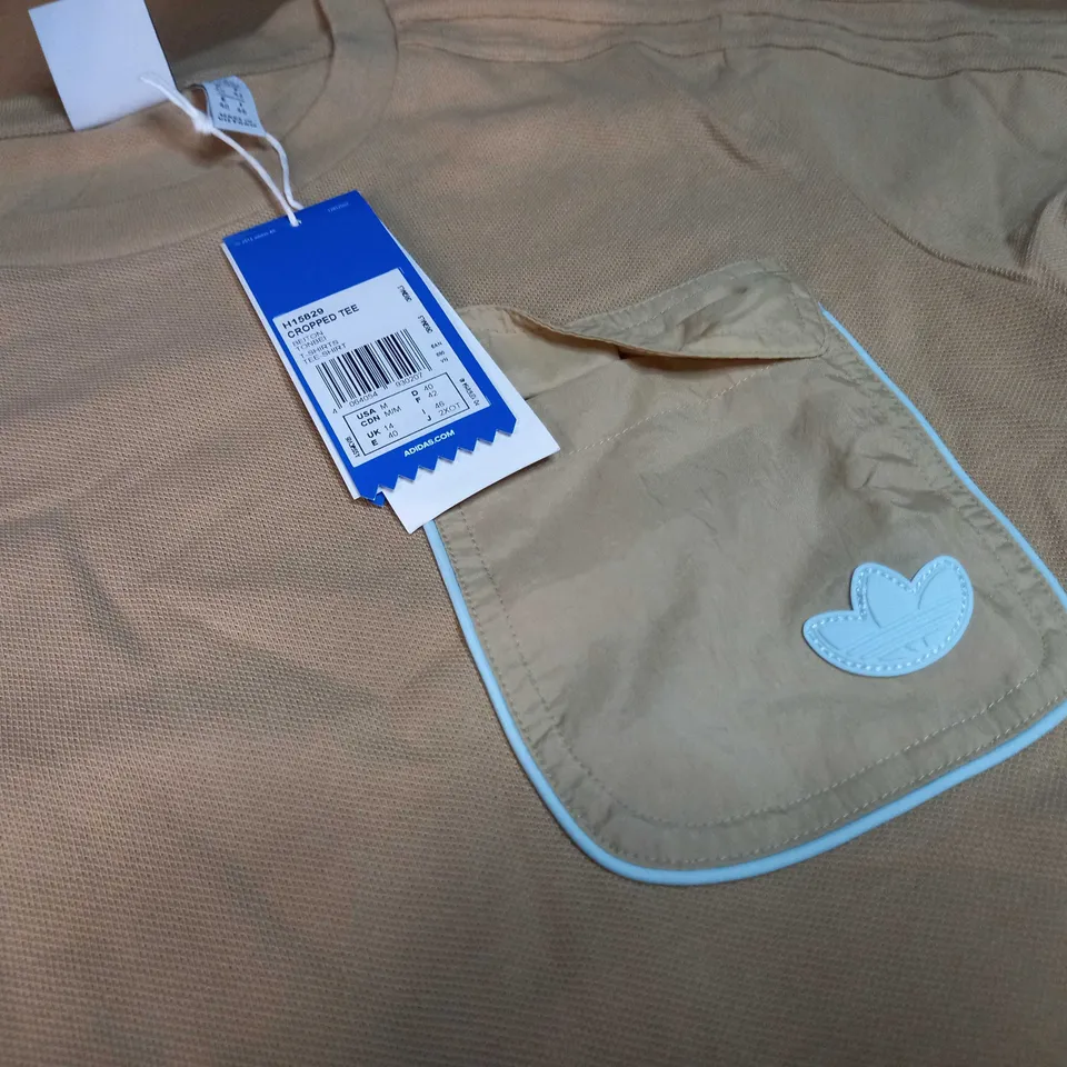 ADIDAS OATMEAL/LOGO TEXTURED CROPPED TEE - SIZE 14