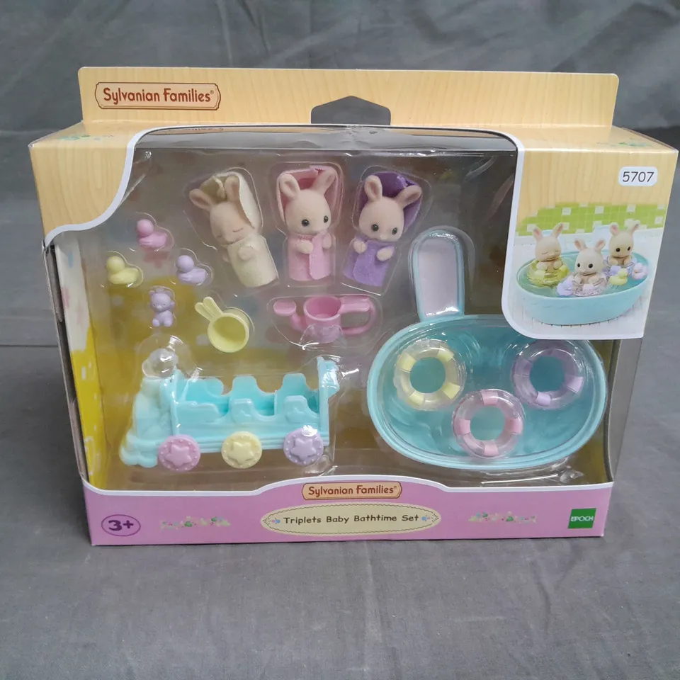 SYLVANIAN FAMILIES - TRIPLETS BABY BATHTIME SET