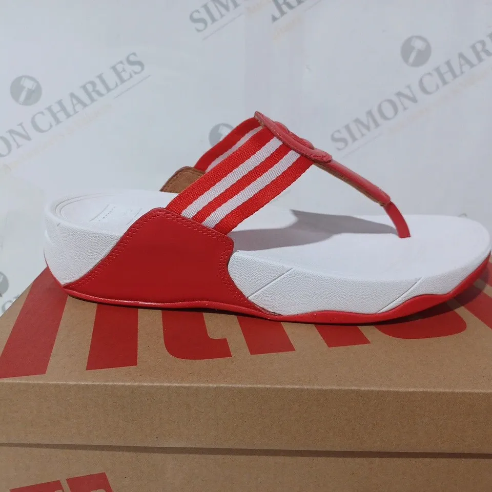 BOXED FITFLOP WALKSTAR TOE-POST SANDALS SIZE 7