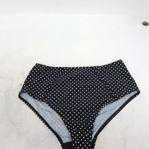 POUR MOI SICILY HIGH-WAIST TUMMY-CONTROL BRIEF – BLACK/WHITE POLKA DOT, UK 14