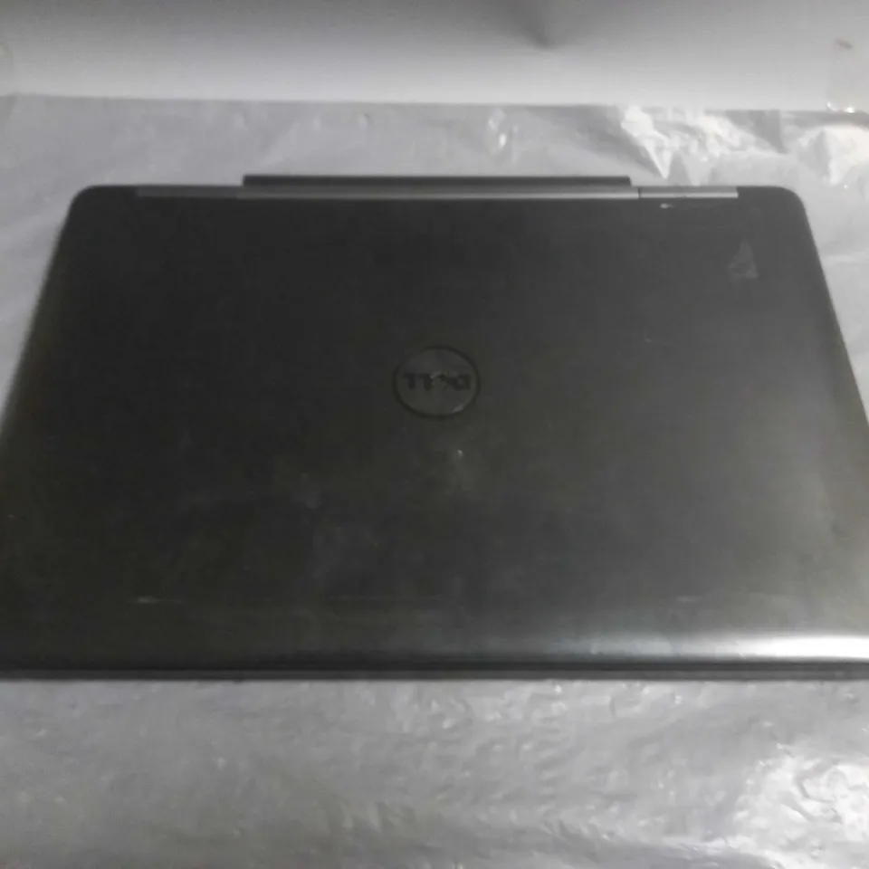 DELL LATITUDE E5540 LAPTOP