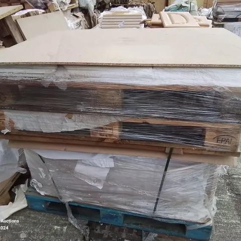 PALLET OF LARGE QUANTITY OF KITCHENS/BEDROOM REPLACEMENT CABINET DOOR/DRAWER/END PANELS IN ASSORTED SIZES