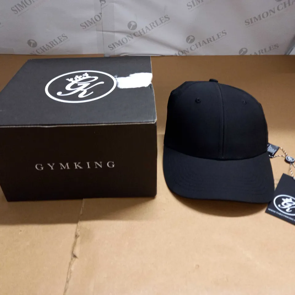 BOXED GYMKING CAP