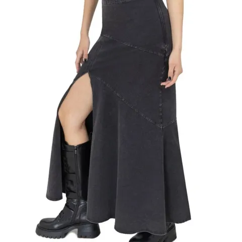 FOUR BRAND NEW KILLSTAR X KIHILIST - DARK AGE - BLACK WOMEN'S SKIRT SIZE MAY VARY