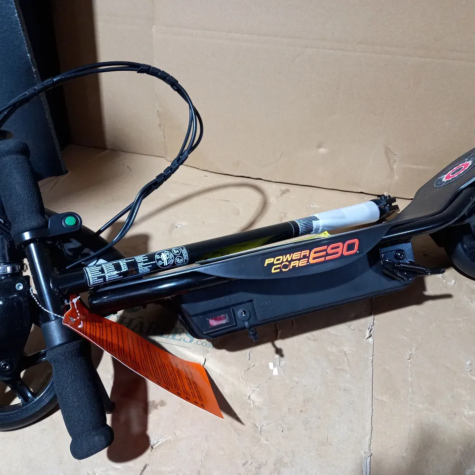 RAZOR POWERCORE E90 SCOOTER BLACK RRP £199.99