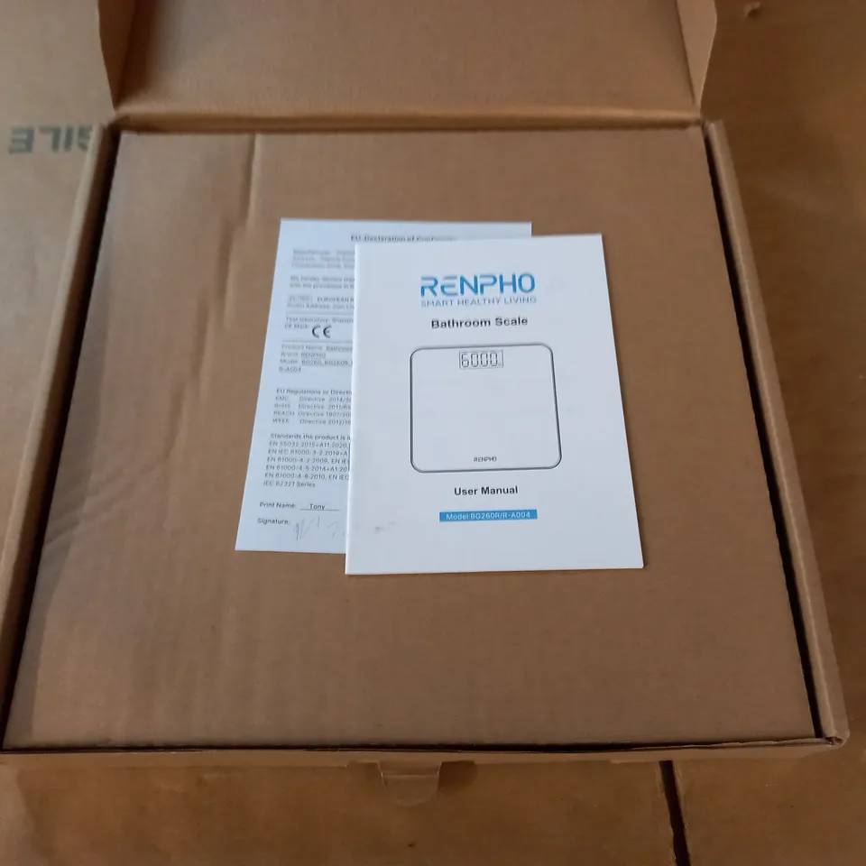 BOXED AS NEW RENPHO BATHROOM SCALE