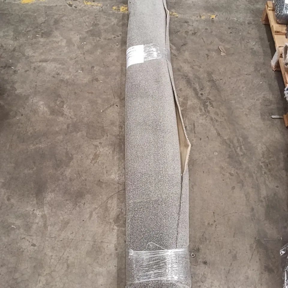 ROLL OF QUALITY TWIST HEATHERS LEAD APPROX SIZE: 2M X 4M
