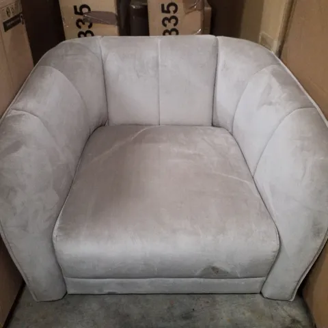 LOREN ARMCHAIR, CHAMPAGNE CLASSIC VELVET