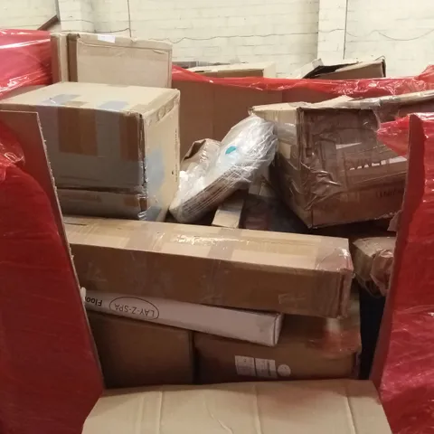 PALLET OF ASSORTED HOUSEHOLD GOODS AND PRODUCTS TO INCLUDE; LAY-SPA FLOOR PROTECTOR, FULL-LENGTH MIRRORS, BOXED FURNITURE ETC