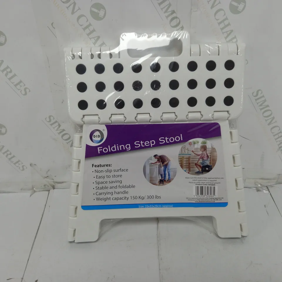 SEALED DID FOLDING STEP STOOL IN WHITE