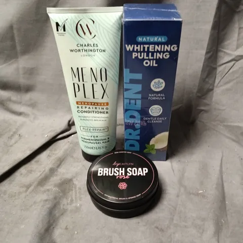 APPROXIMATELY 20 ASSORTED HEALTH AND BEAUTY ITEMS INCLUDING CHARLES WORTHINGTON MENO PLEX REPAIR CONDITIONER, DR DENT WHITENING PULLING OIL AND BY CAITLYN BRUSH SOAP ROSE